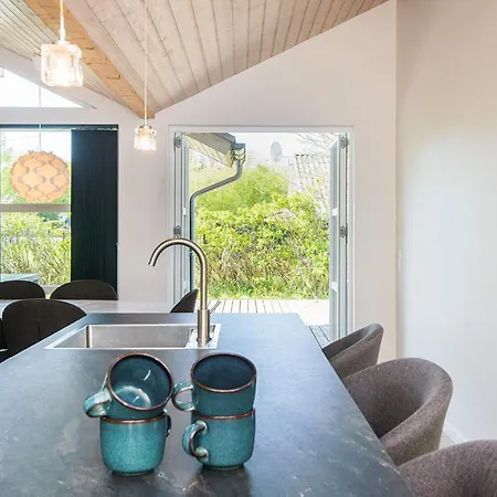 Casa de Férias Holiday Home Sjolund *