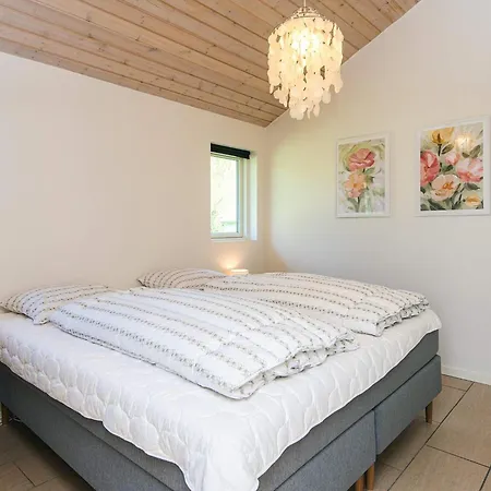 Casa de Férias Holiday Home Sjolund *
