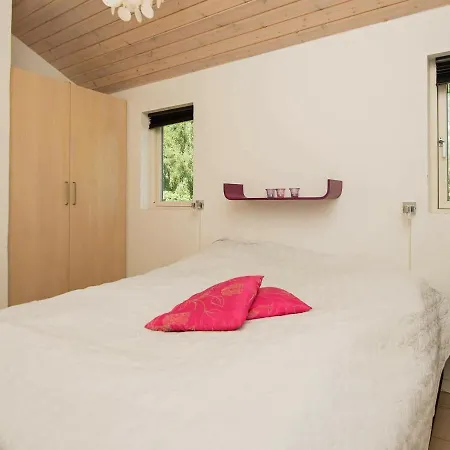 Casa de Férias Holiday Home Sjolund
