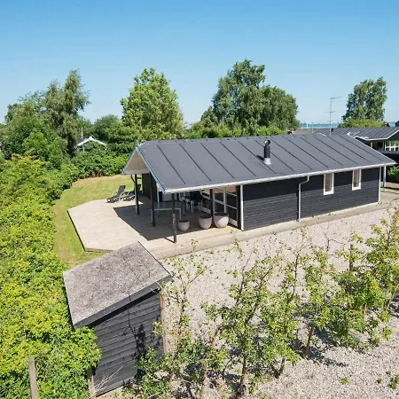 Holiday Home Sjolund *